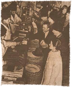 Aspect dela deschiderea unei cooperative legionare la Obor (1936), in cadrul Comertului Legionar