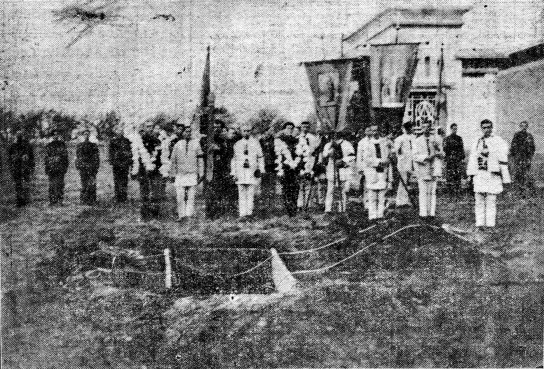 La cimitirul din Or�stie, locul unde a fost �ngropat marele patriot ardelean